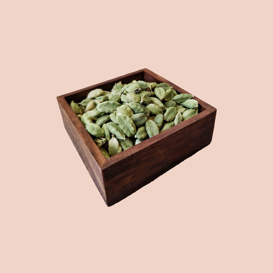Organic Cardamom 8mm+ - Shuddhi Aromatics